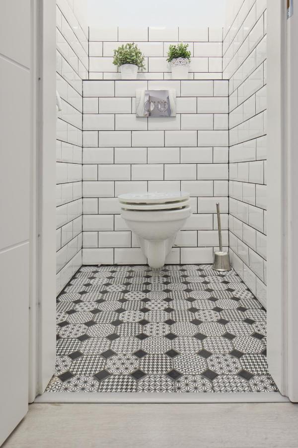 Sleek Near Wenceslas Square By Days Apartamento *